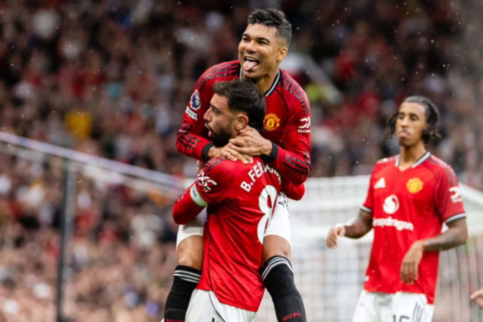 Why Manchester United did not sign a midfielder in summer transfer window